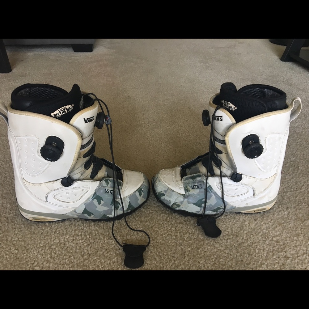 Vans snowboarding boots size 11.5